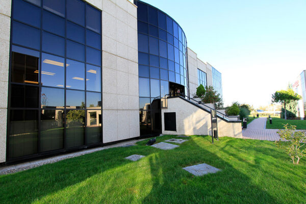 miniparc parque empresarial oficinas soto de la moraleja madrid gomendio constructores